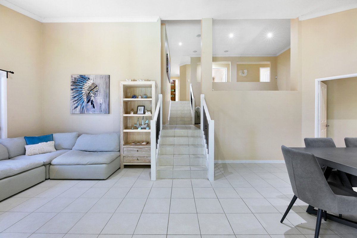 1 Arbury Hill Close Burleigh Heads 4