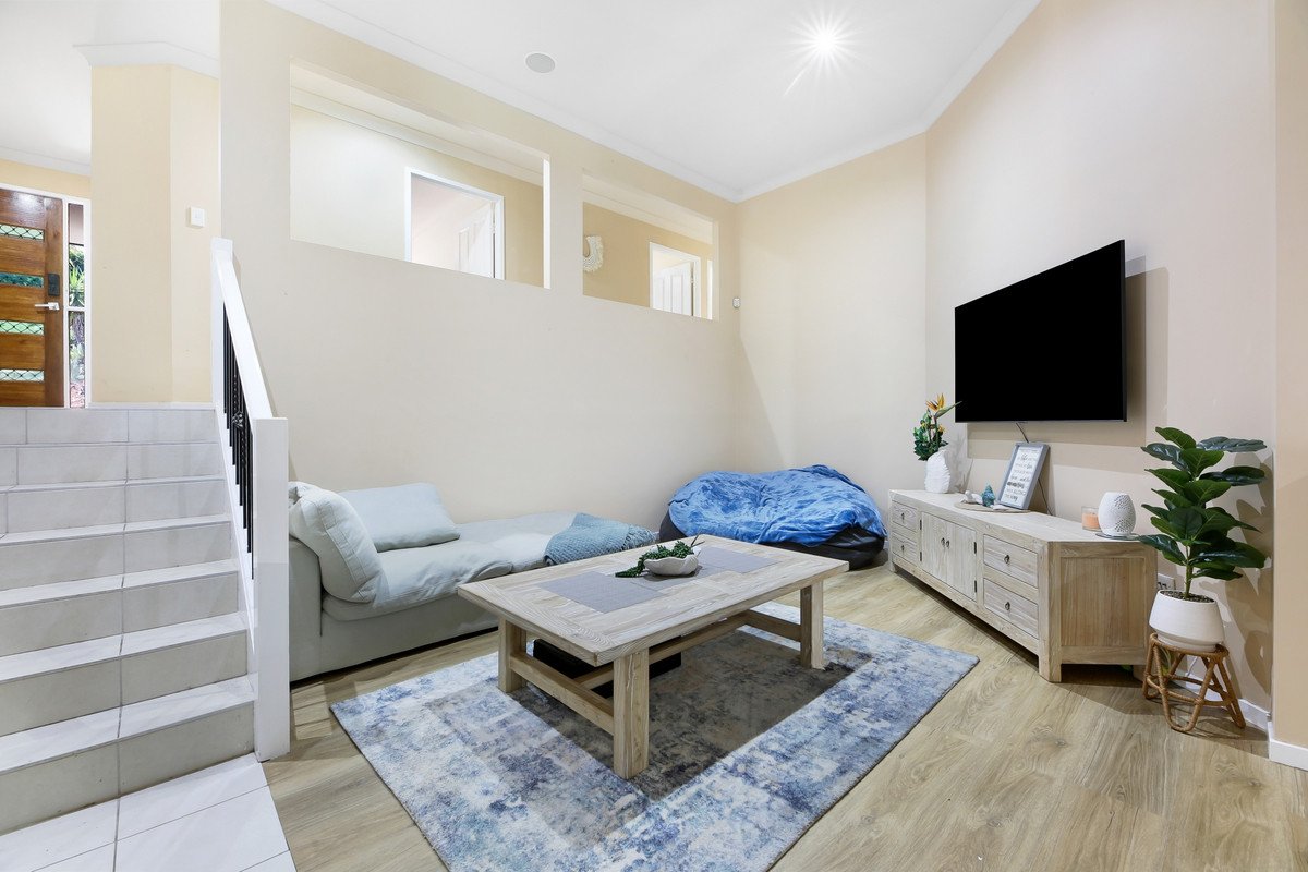 1 Arbury Hill Close Burleigh Heads 8