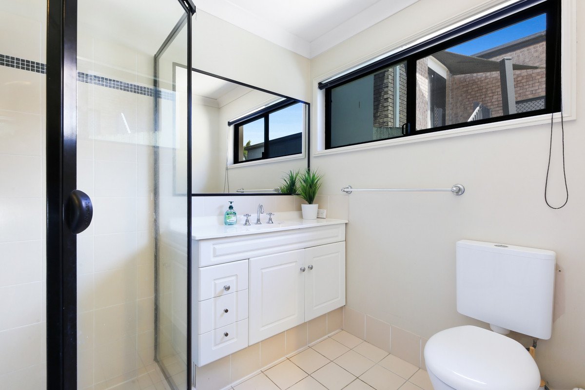1 Arbury Hill Close Burleigh Heads 10