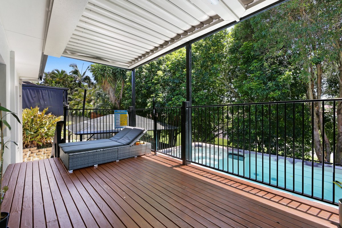 1 Arbury Hill Close Burleigh Heads 17