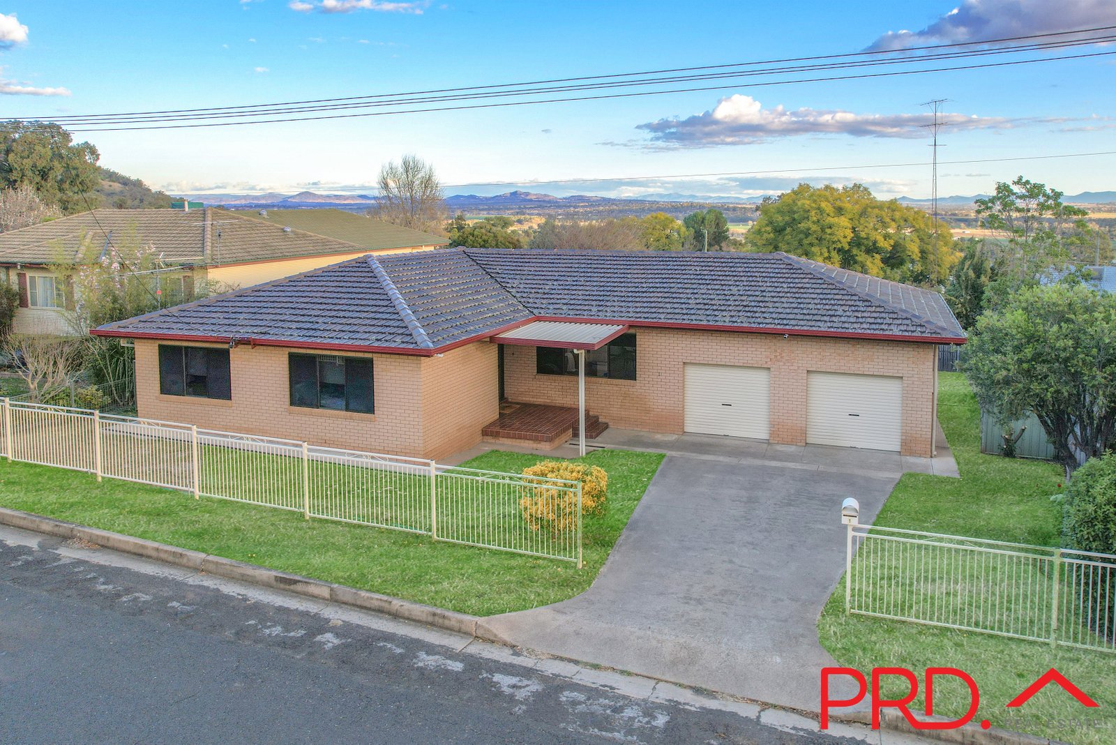 1 Bailey Avenue, TAMWORTH NSW 2340