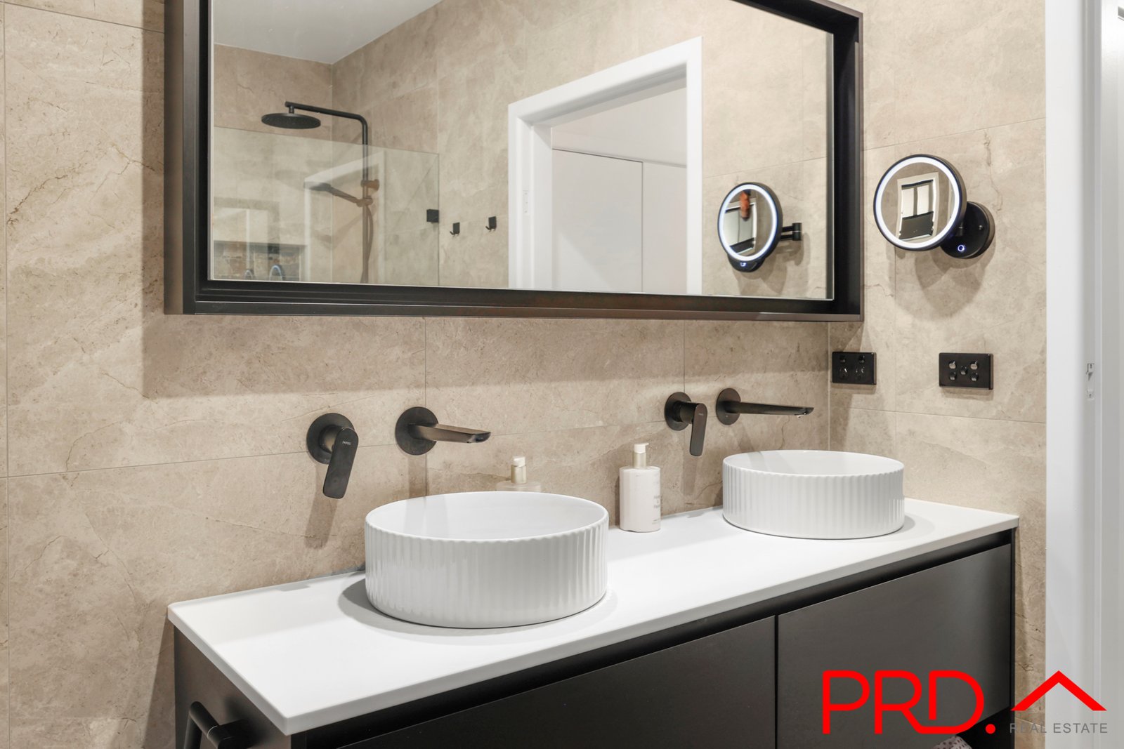 1 Bailey Avenue TAMWORTH 27