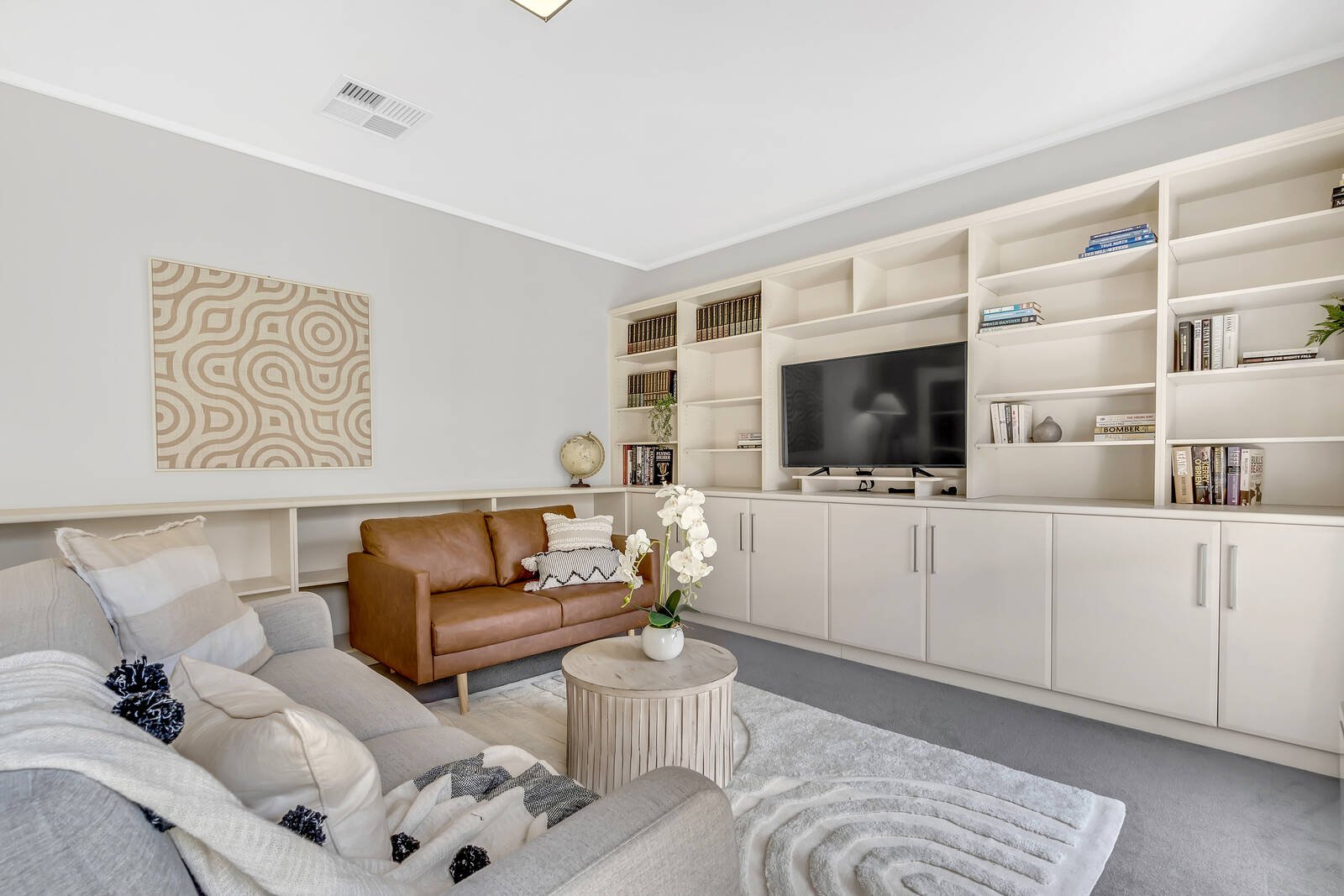 Real Estate and Property in 1 Ballymoyer Mews, Woodend, VIC