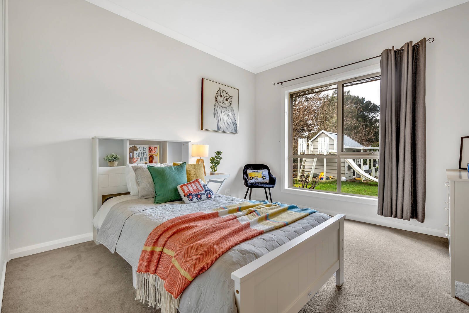 Real Estate and Property in 1 Ballymoyer Mews, Woodend, VIC