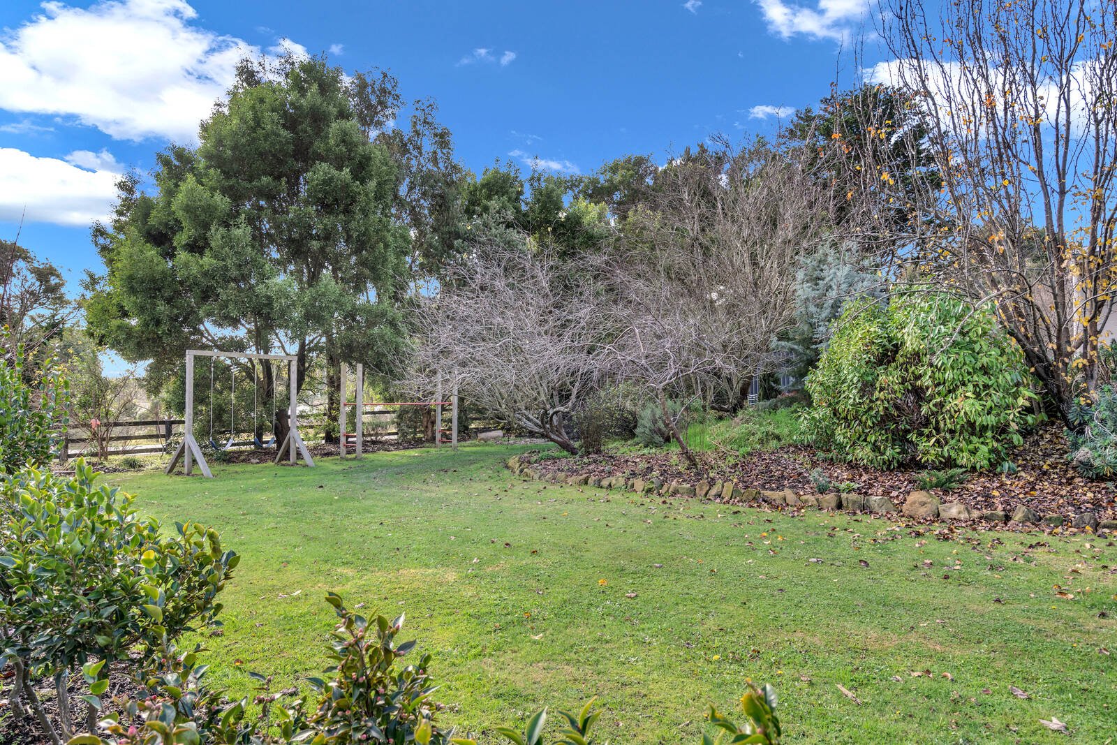 Real Estate and Property in 1 Ballymoyer Mews, Woodend, VIC