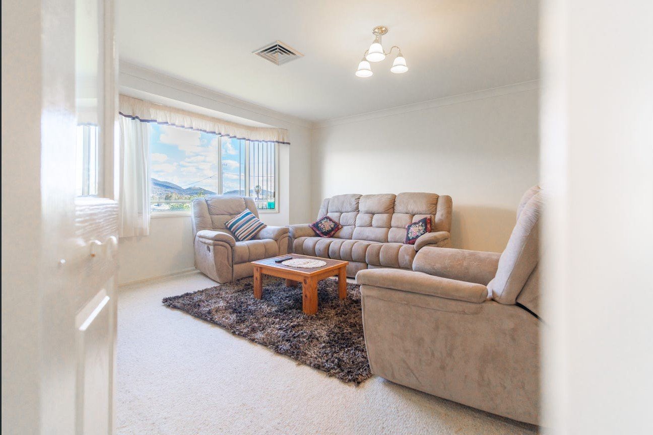 1 Banksia Close KOOTINGAL 6