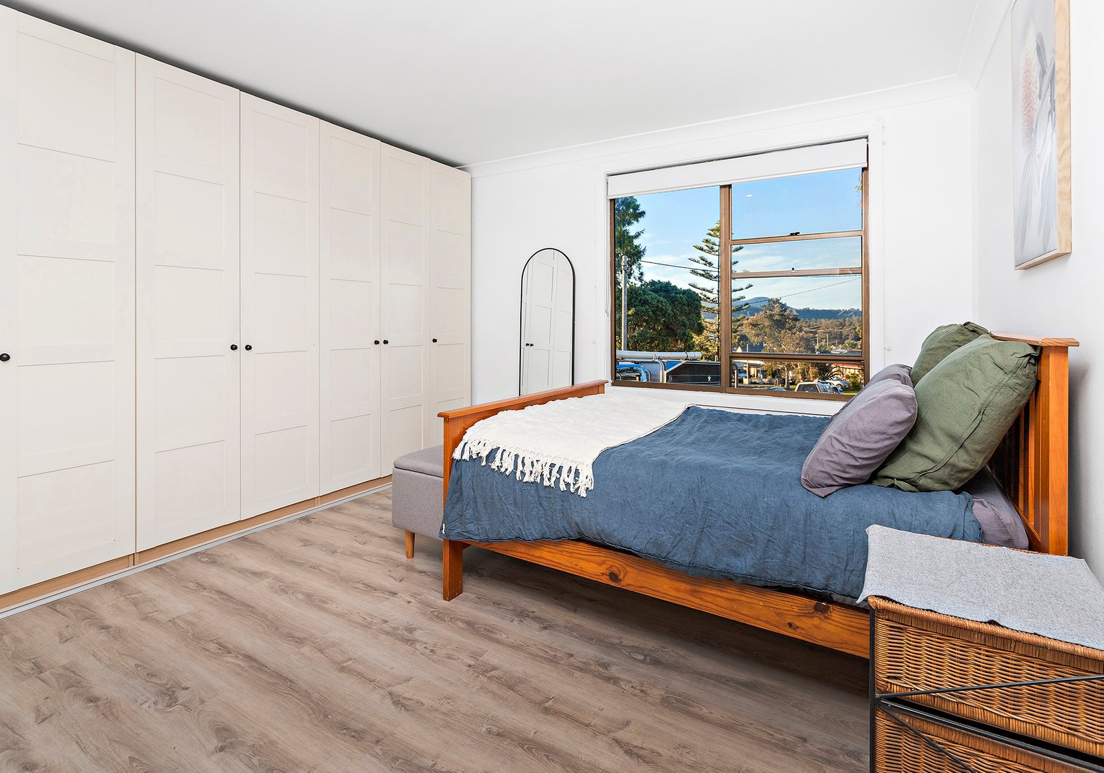 1 Barellan Avenue DAPTO 8