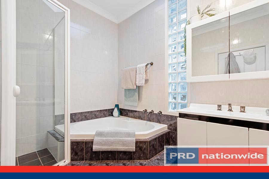 1 Baringa Road MORTDALE 11