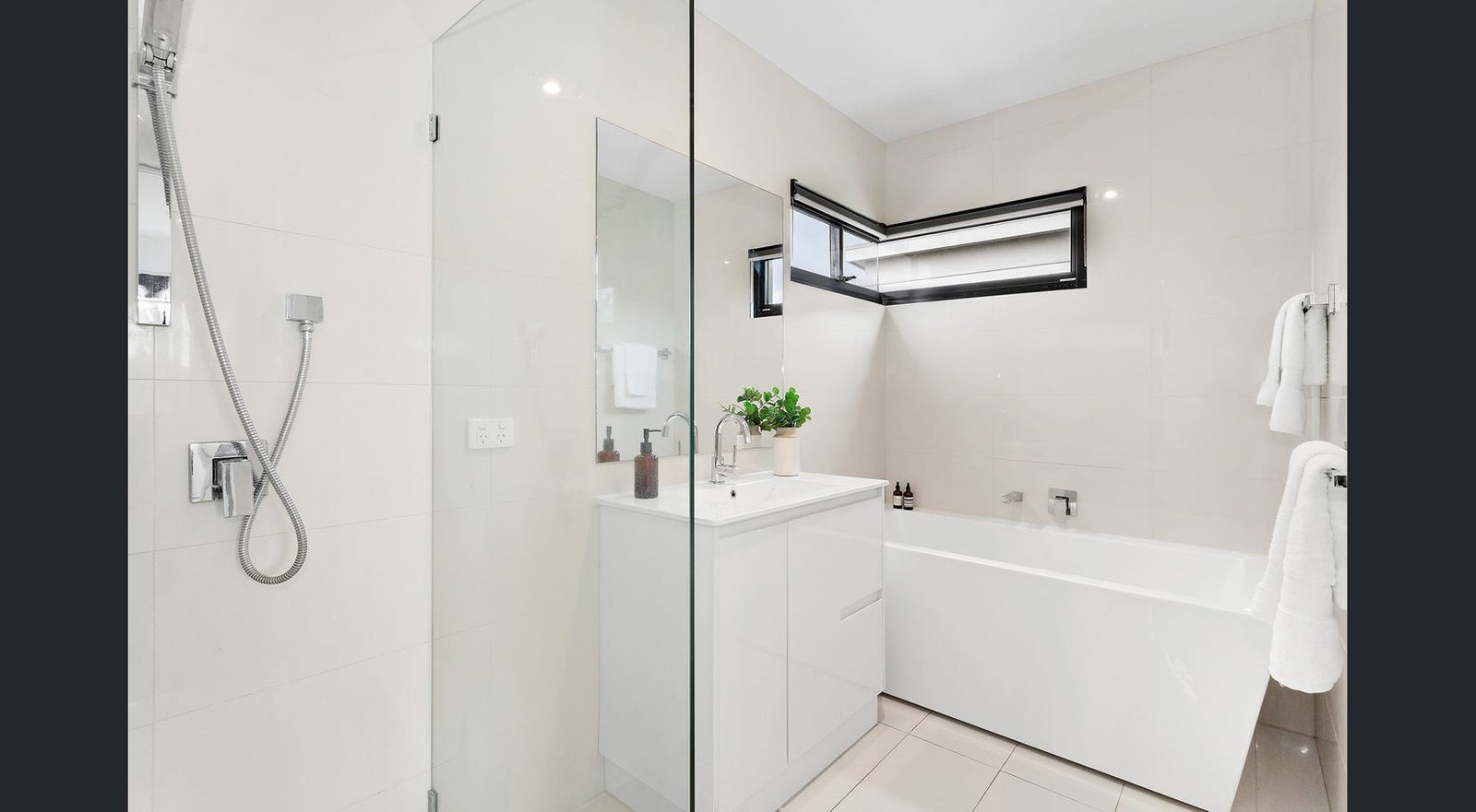Real Estate and Property in 1 Barnard Grove, Kew, VIC