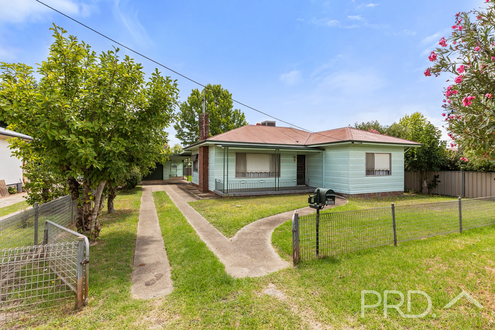1 Bassett Street TUMUT 14