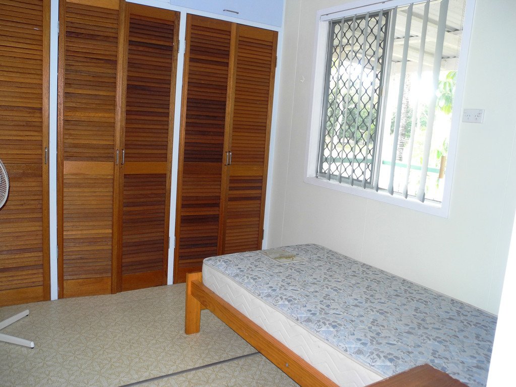 1 Bates Street MIRIAM VALE 8