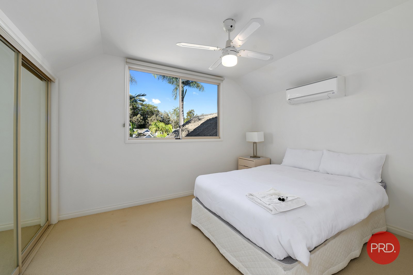 1 Beach Haven Court SAPPHIRE BEACH 11