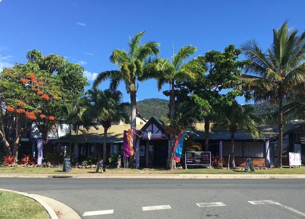 1 Beach Road & 38 Coral Esplanade CANNONVALE 3