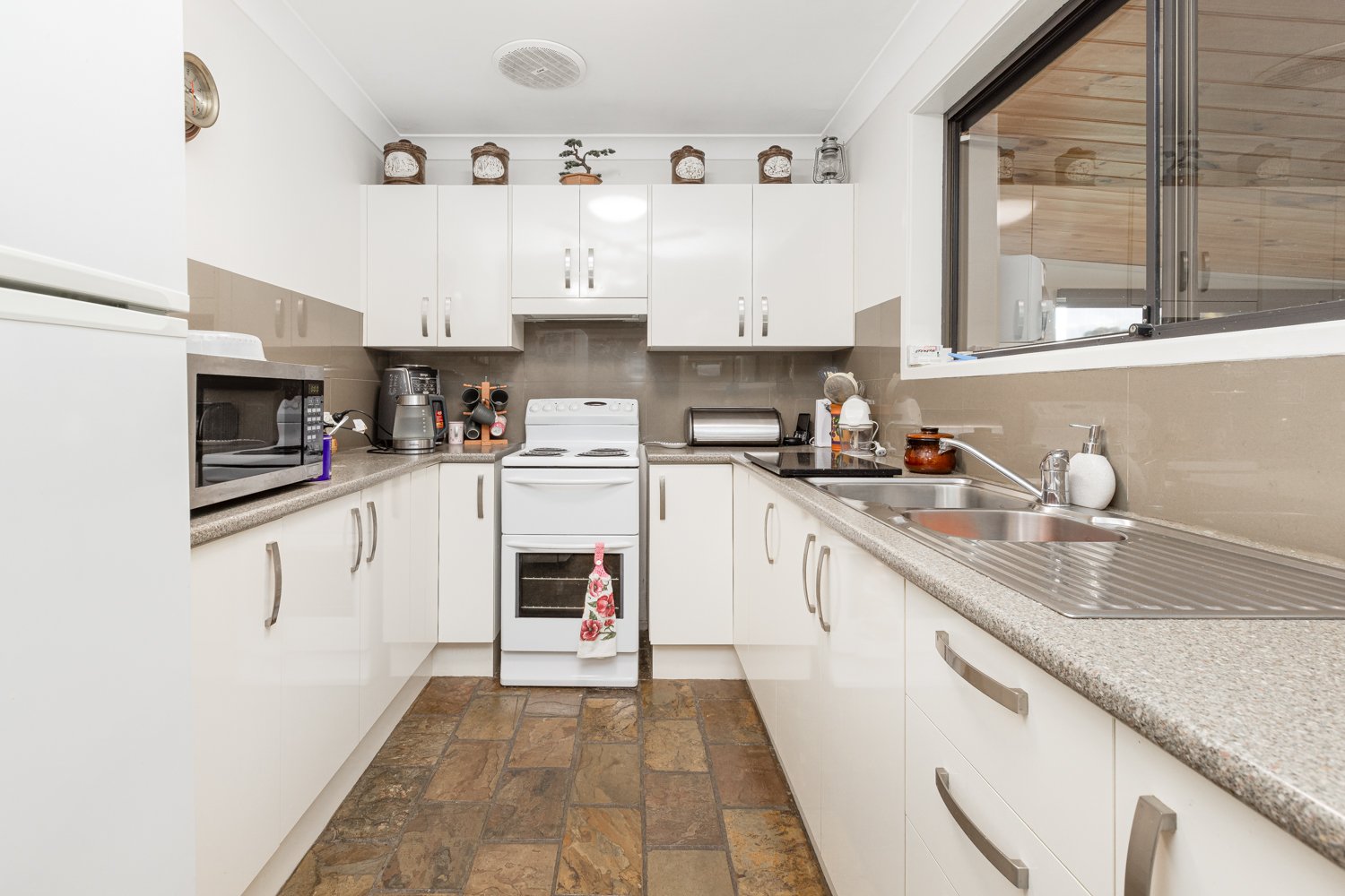 1 Belair Close RUTHERFORD 14