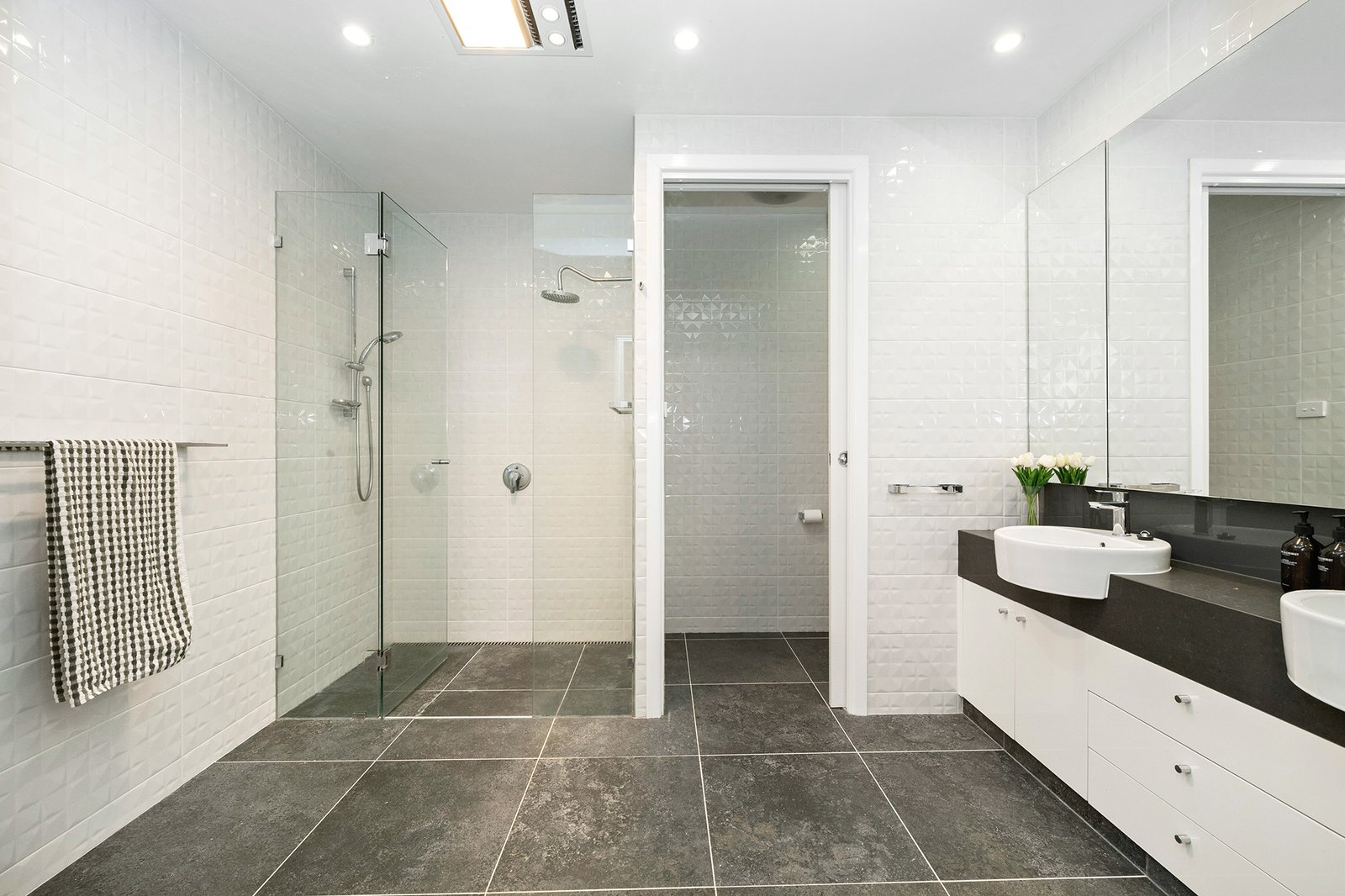 Real Estate and Property in 1 Bellaire Court, Toorak, VIC