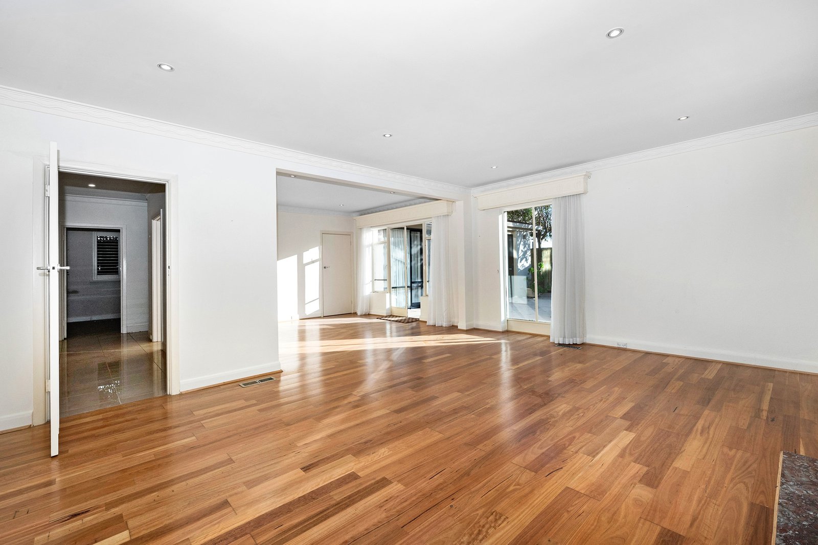 Real Estate and Property in 1 Bellaire Court, Toorak, VIC