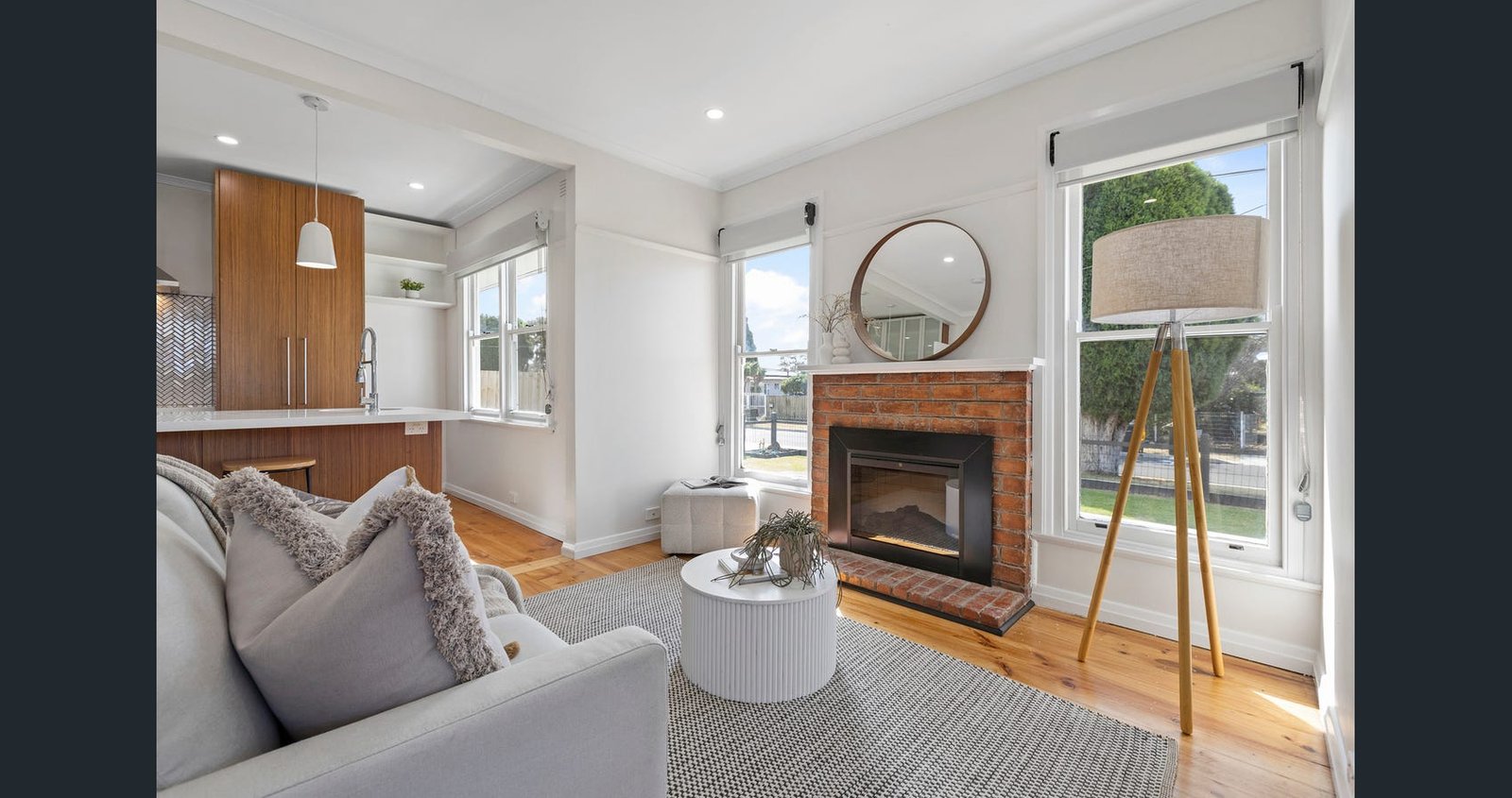 Gallery: 1 Bellbird Avenue