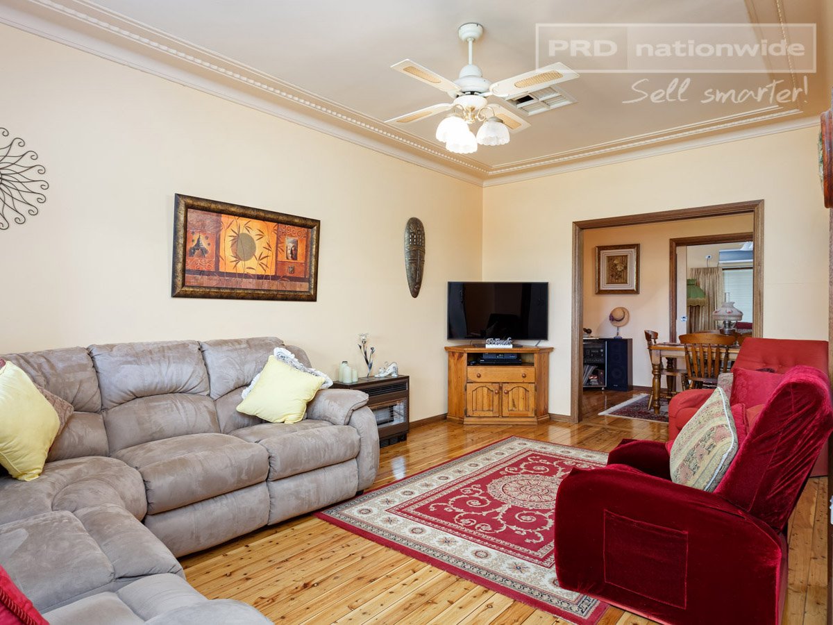 1 Beltana Avenue MOUNT AUSTIN 2