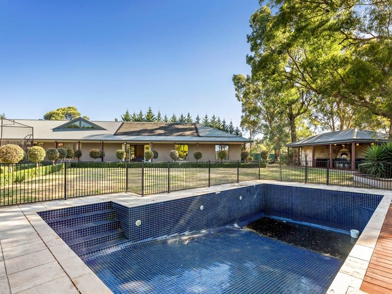 Real Estate and Property in 1 Bernarra Court, Donvale, VIC