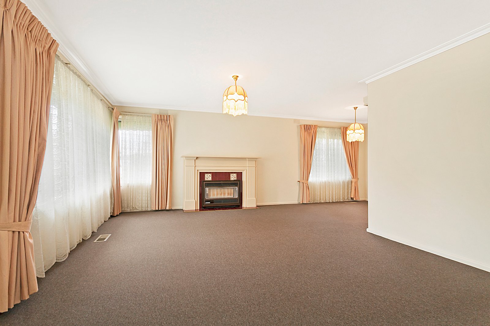 Gallery: 1 Bogey Court