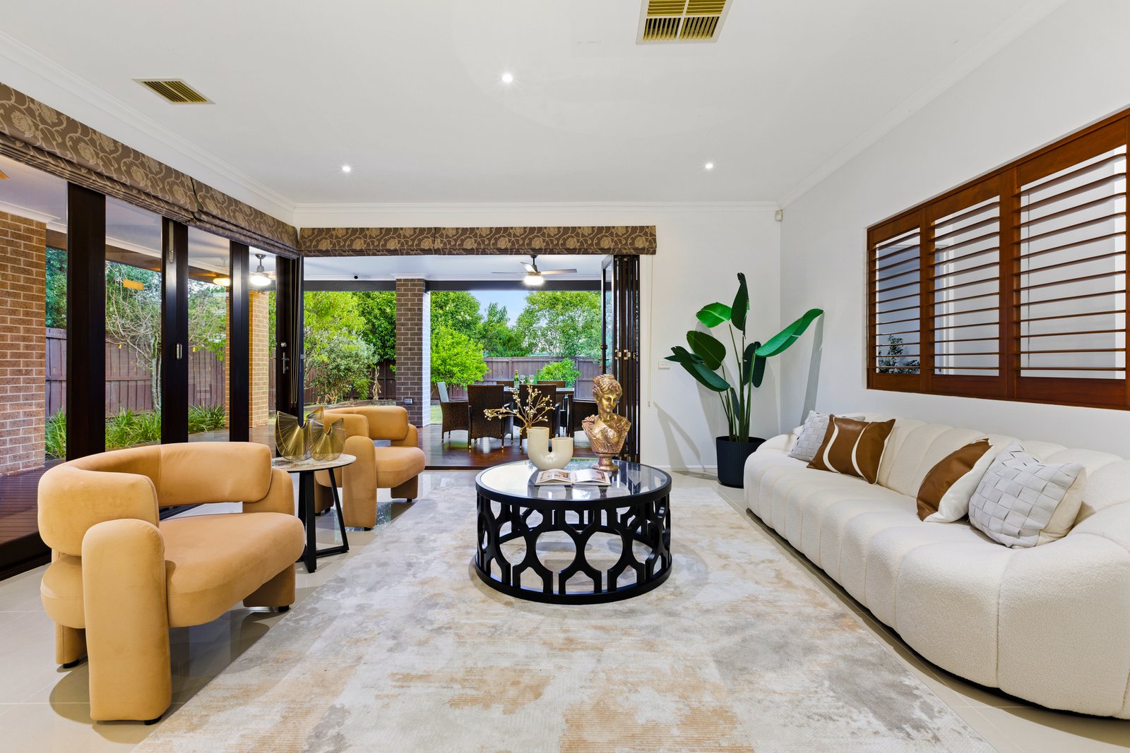 Gallery: 1 Bolan Street