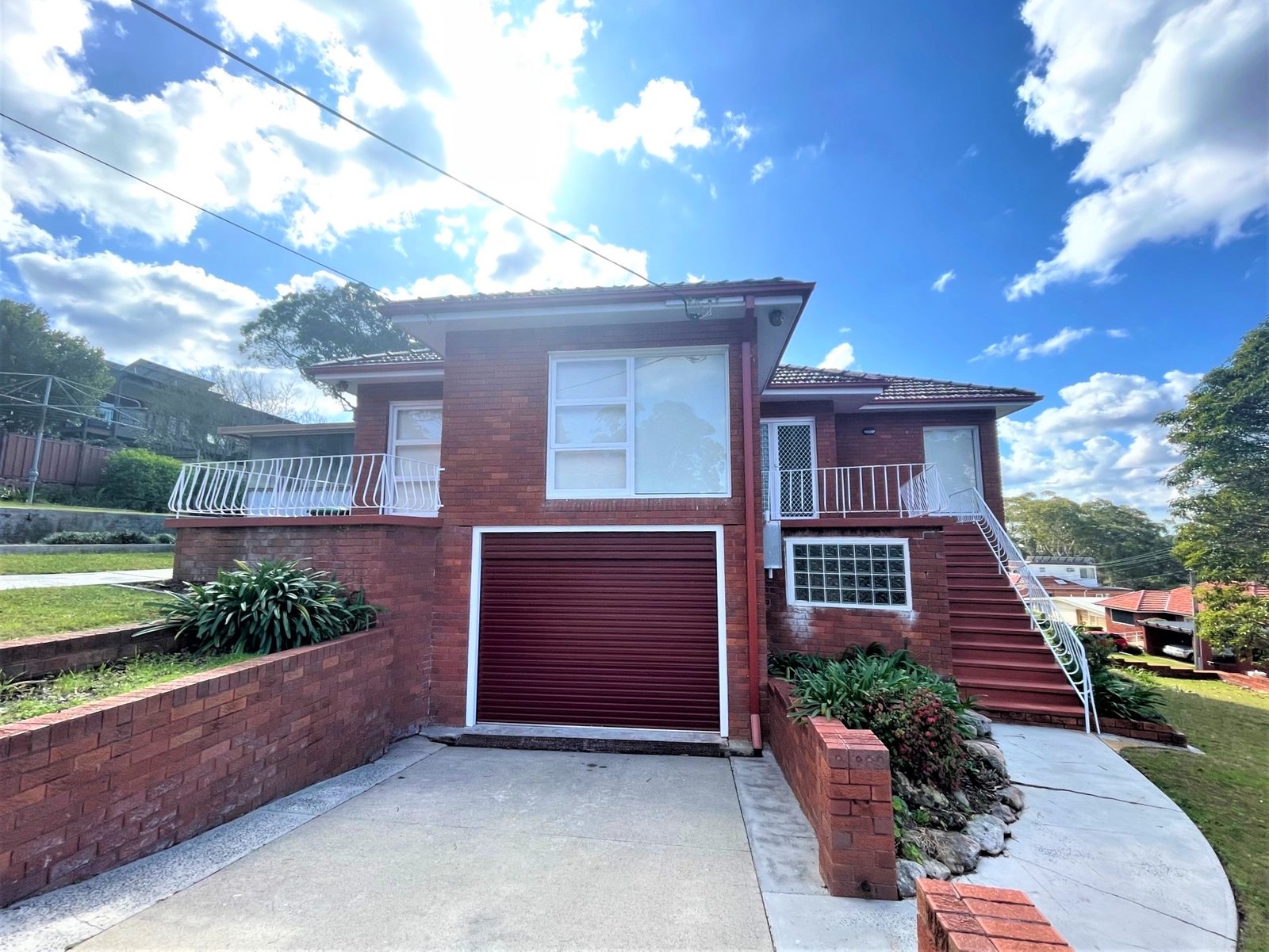 1 Booyong Avenue LUGARNO 1