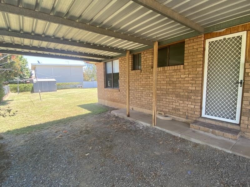 1 Boronia Drive TAMWORTH 8