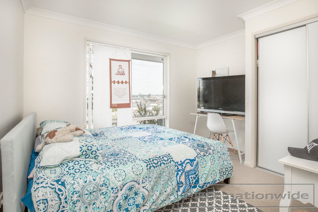 1 Boxer st  GILLIESTON HEIGHTS 6