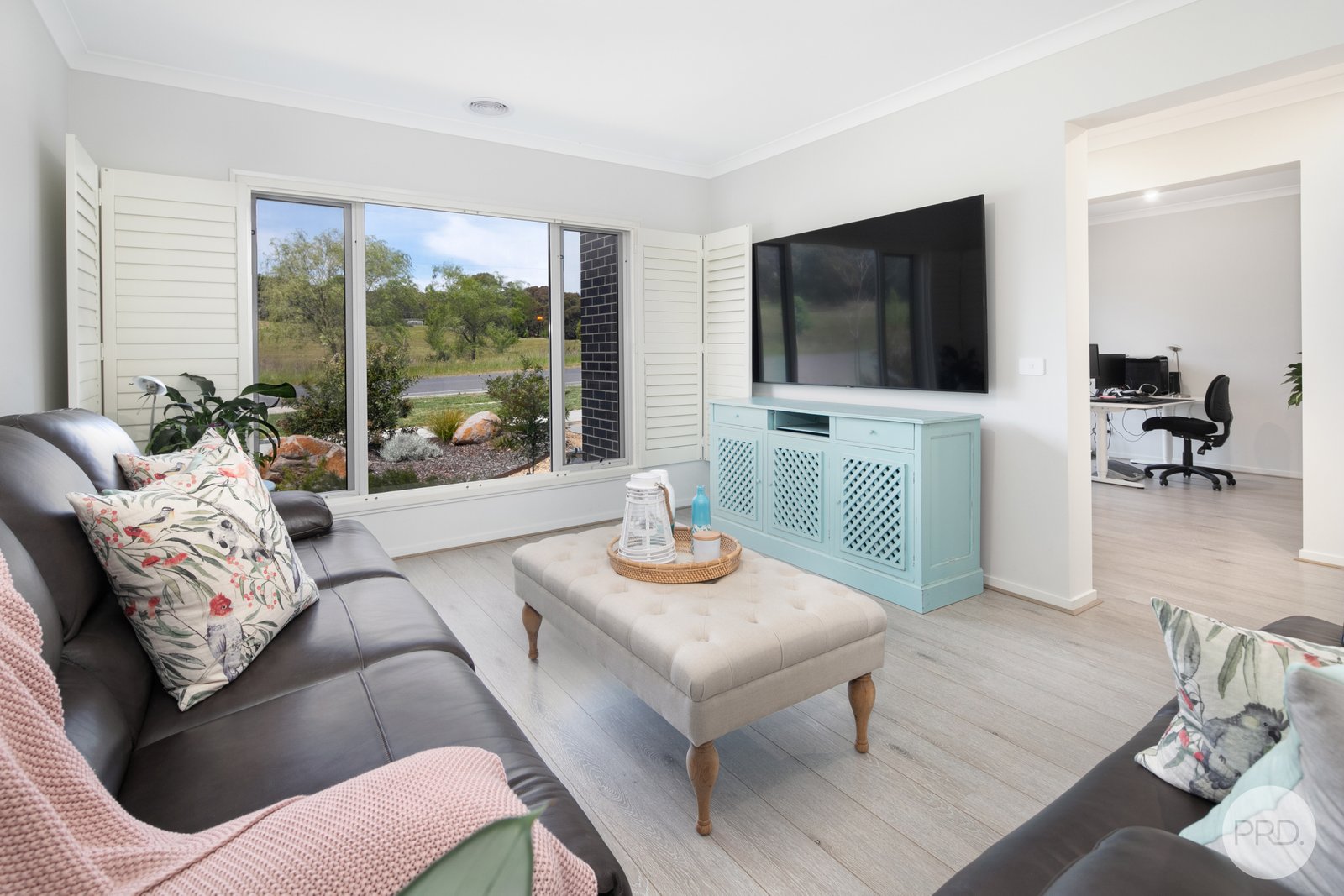 1 Boyd Court CANADIAN 2