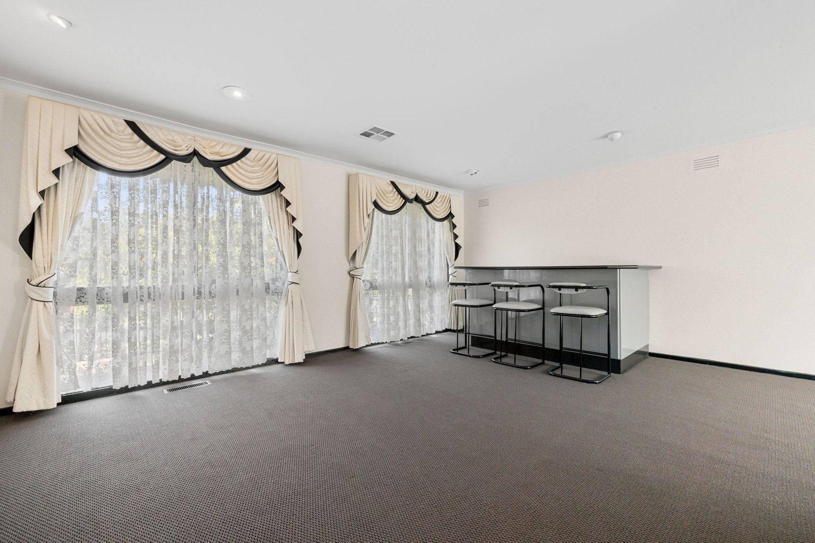 Gallery: 1 Broadchapel Place