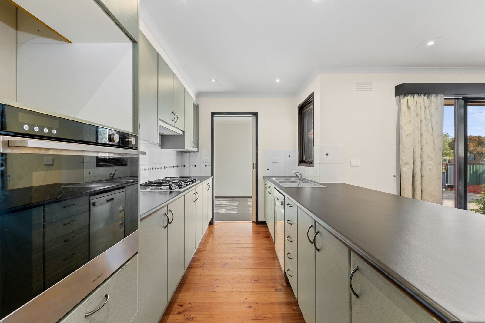Gallery: 1 Broadchapel Place