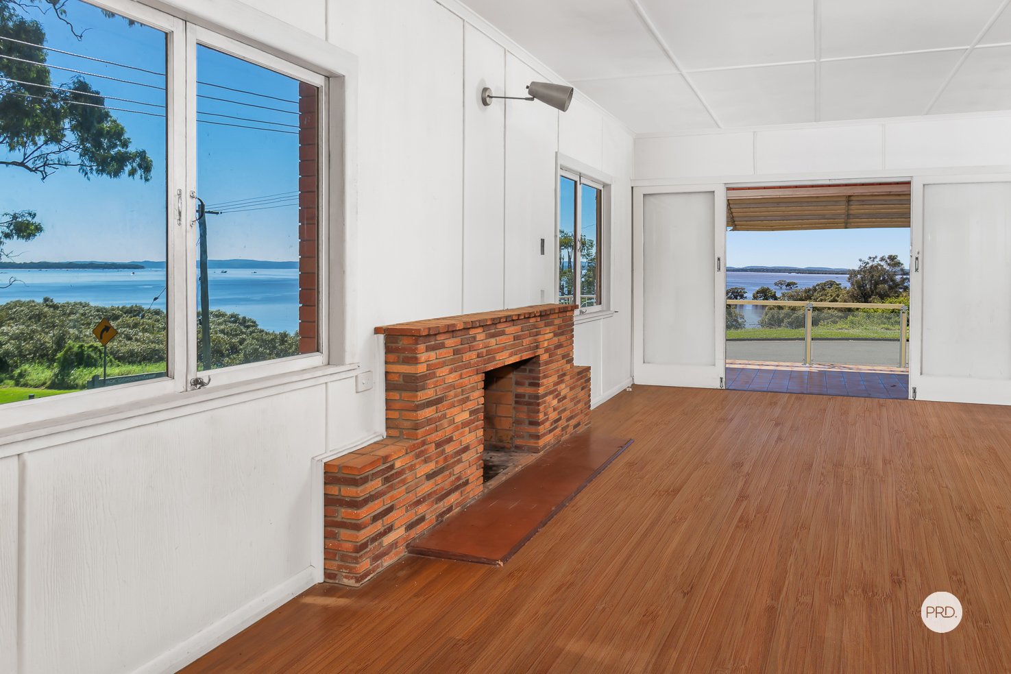 1 BROADWATER Terrace REDLAND BAY 7