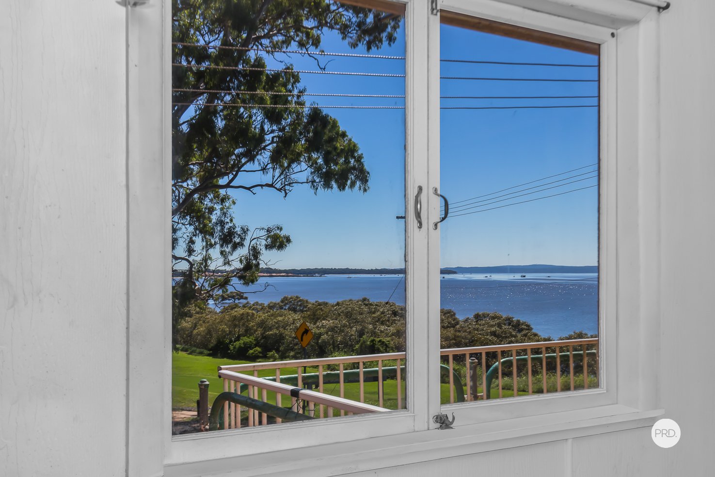 1 BROADWATER Terrace REDLAND BAY 8
