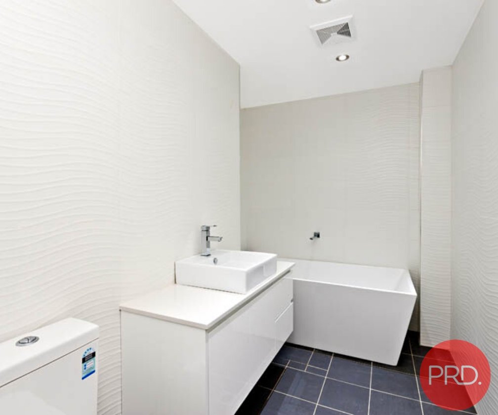 1 Bruce Ave  PANANIA 7