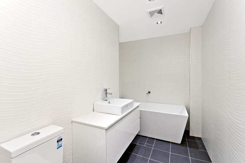 1 Bruce Ave  PANANIA 7