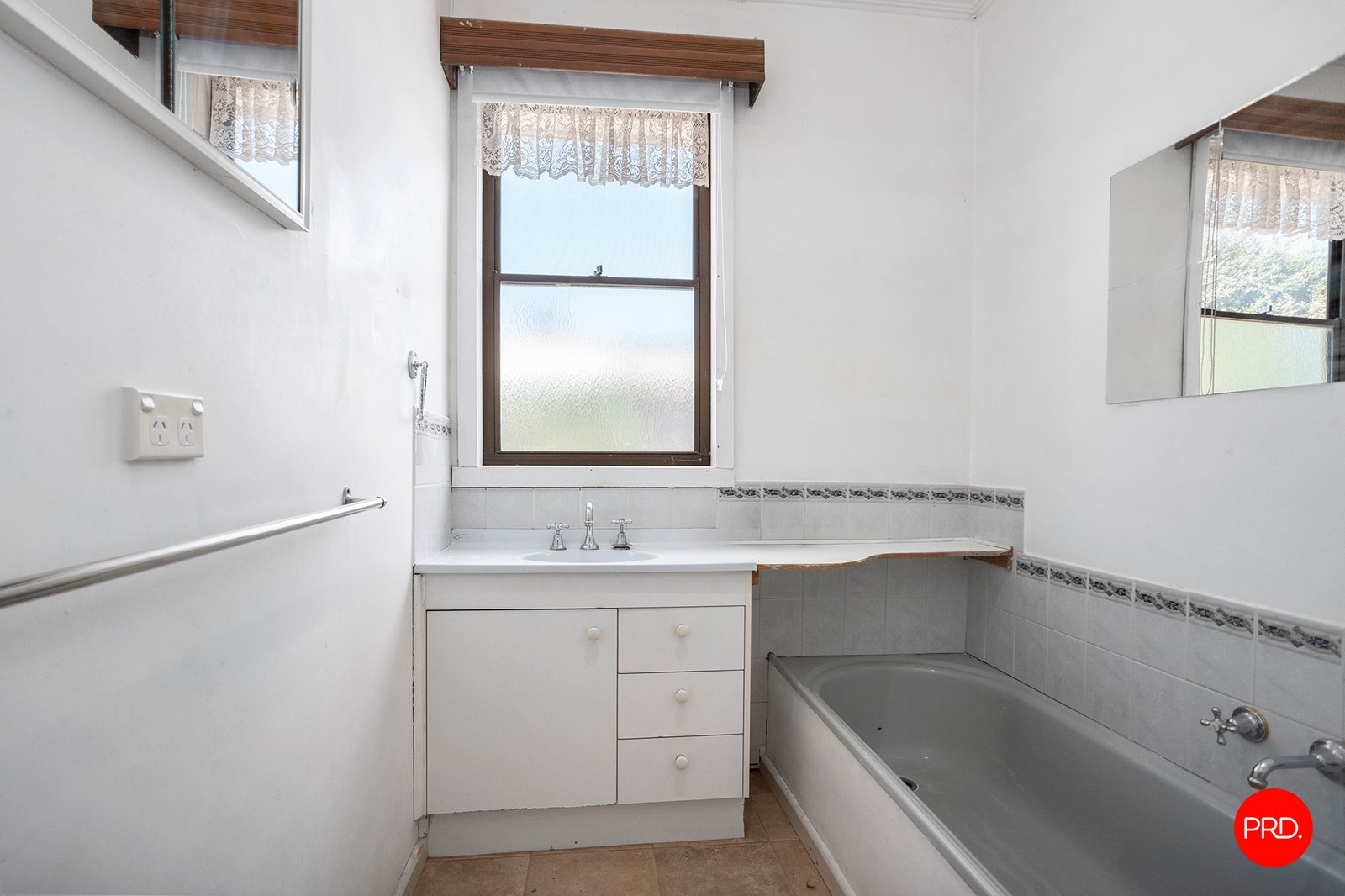 1 Buckley Street LONG GULLY 12