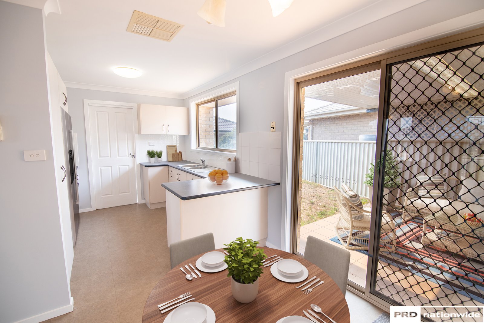 1 Burdekin Place TAMWORTH 4