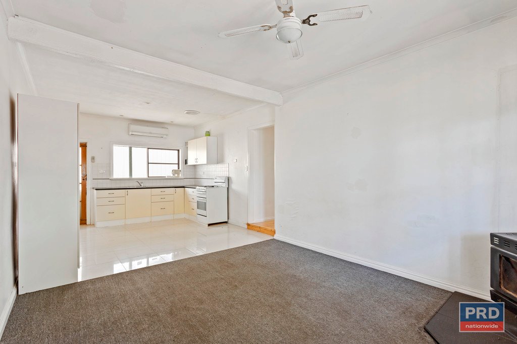 1 Burn Street GOLDEN SQUARE 5