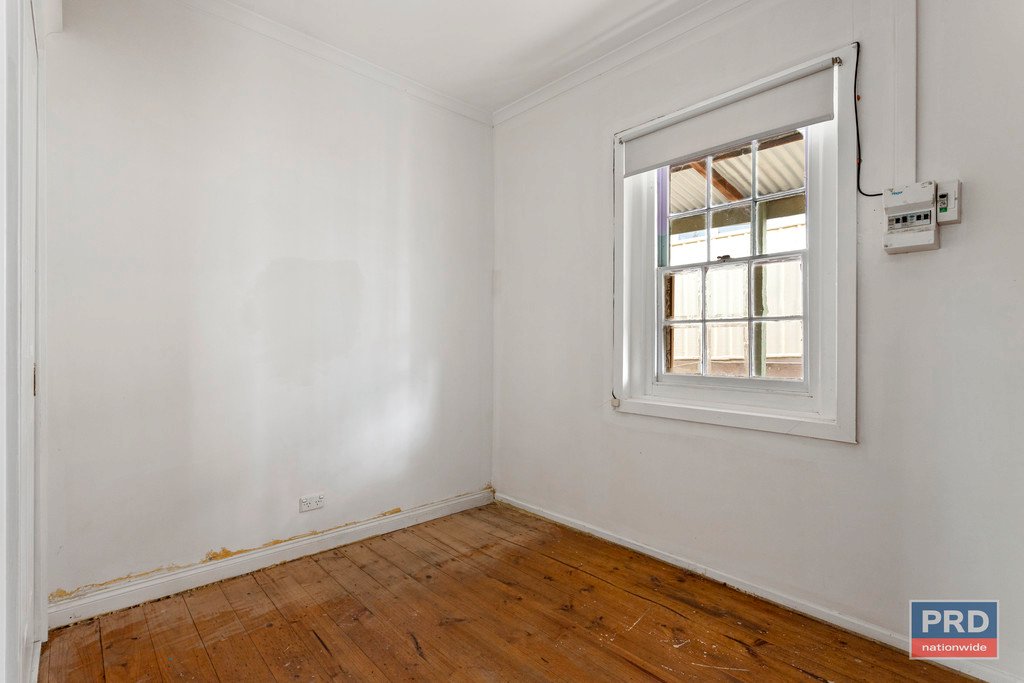 1 Burn Street GOLDEN SQUARE 12