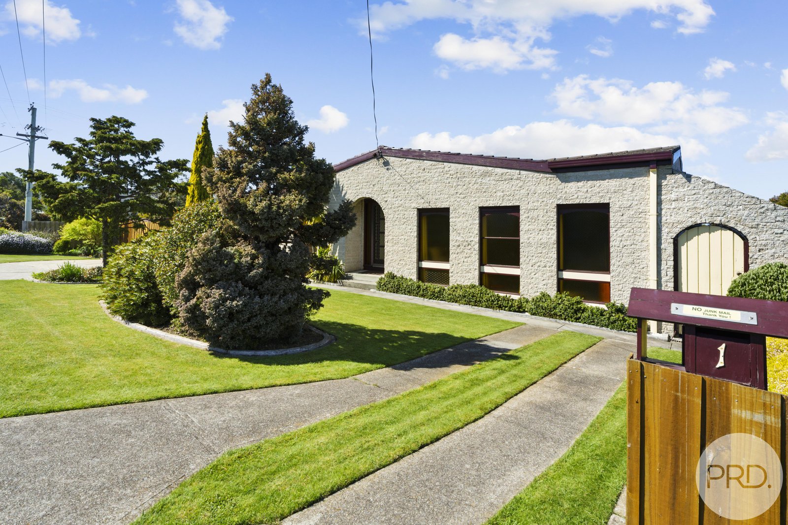 1 Burtonia Street ROKEBY 4