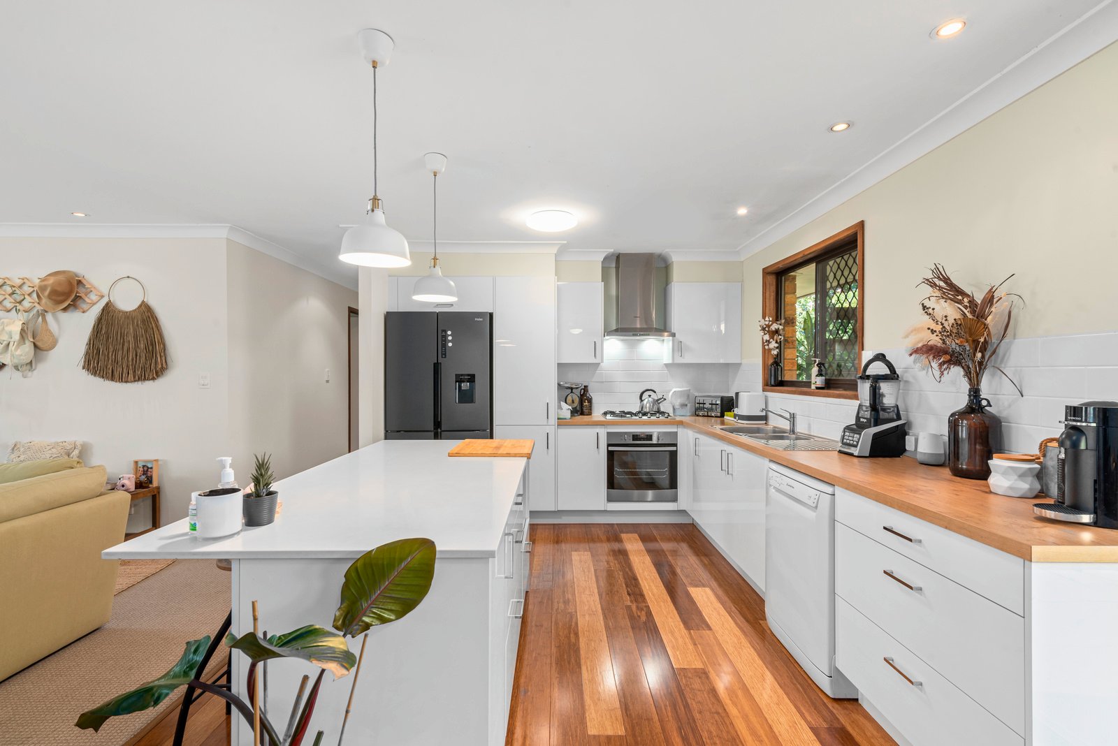 1 Capel Court ELANORA 7