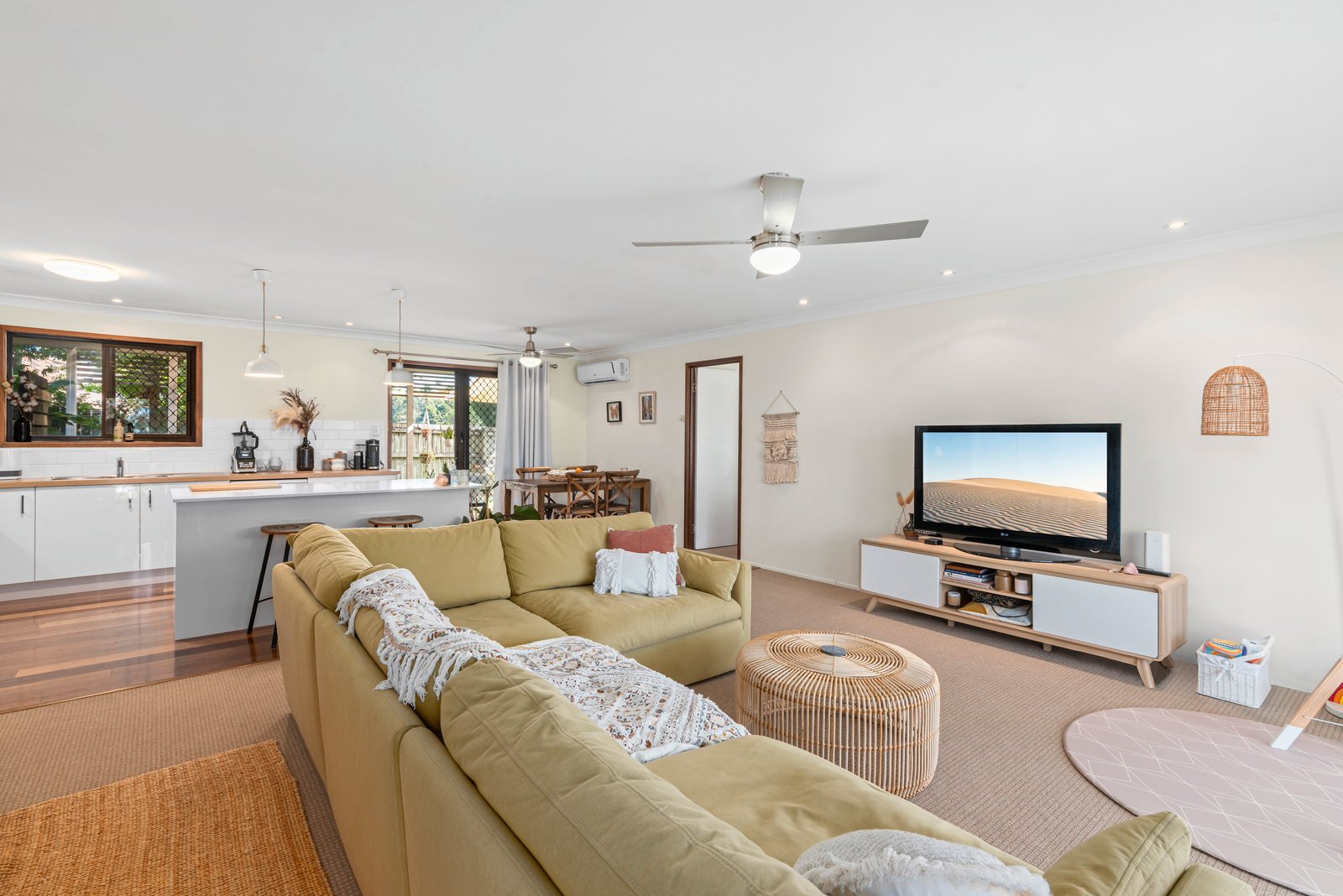 1 Capel Court ELANORA 7