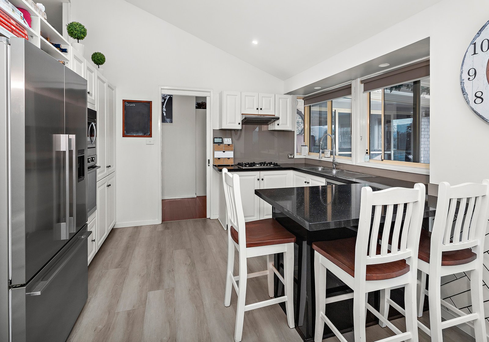 1 Carlyle Close DAPTO 4