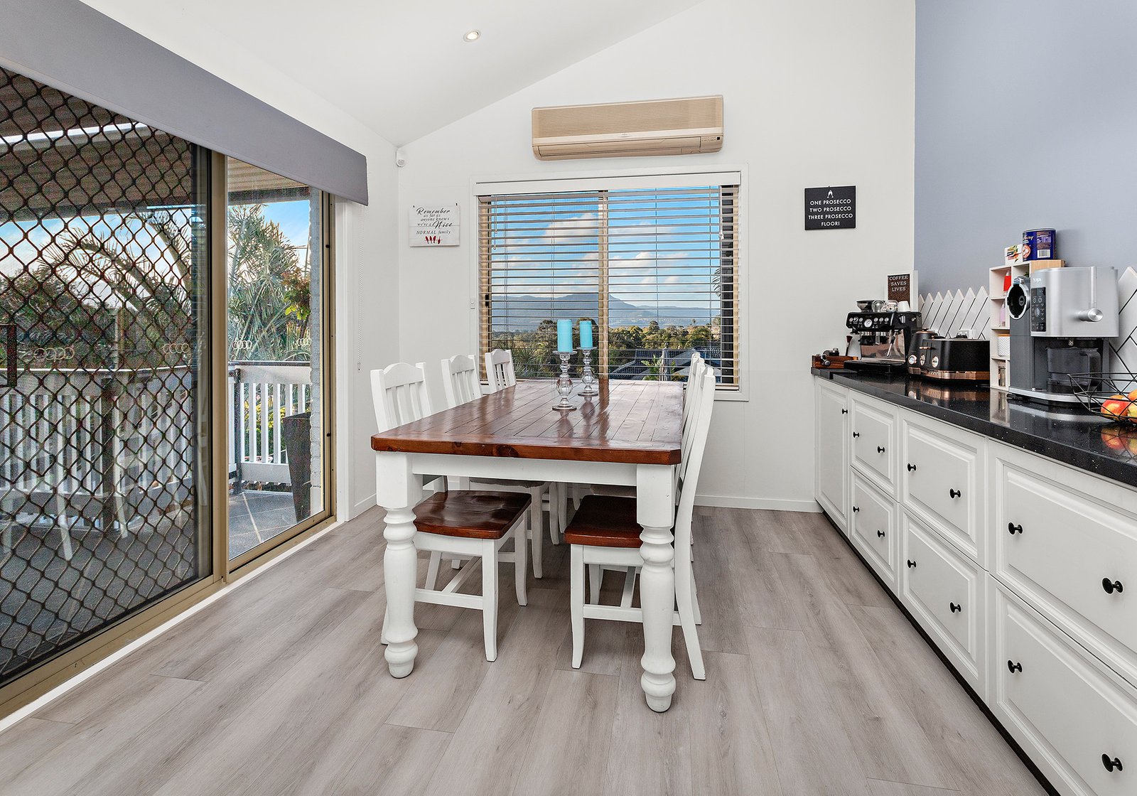 1 Carlyle Close DAPTO 5