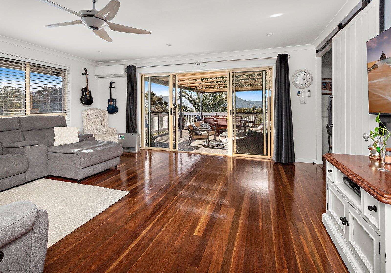 1 Carlyle Close DAPTO 6
