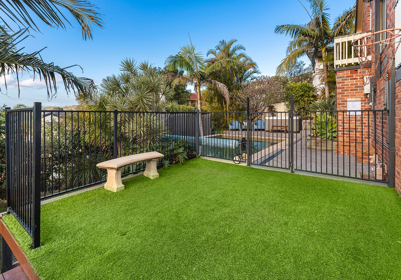 1 Carlyle Close DAPTO 17