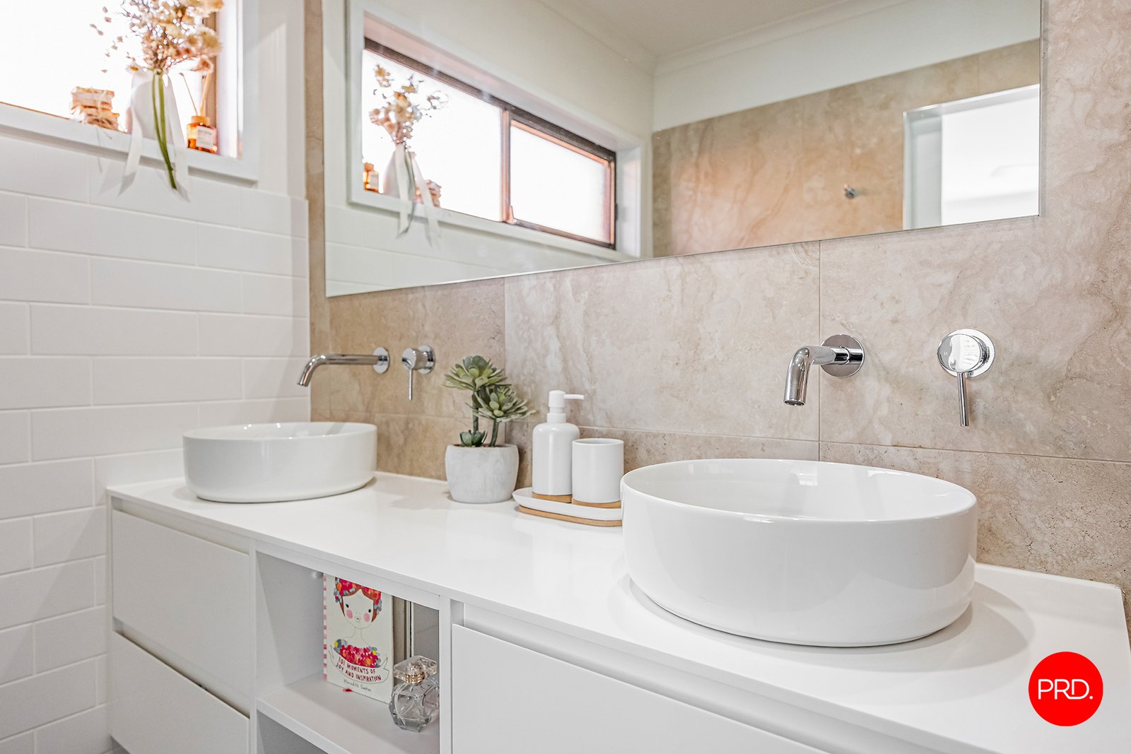 1 Carola Court KENNINGTON 9