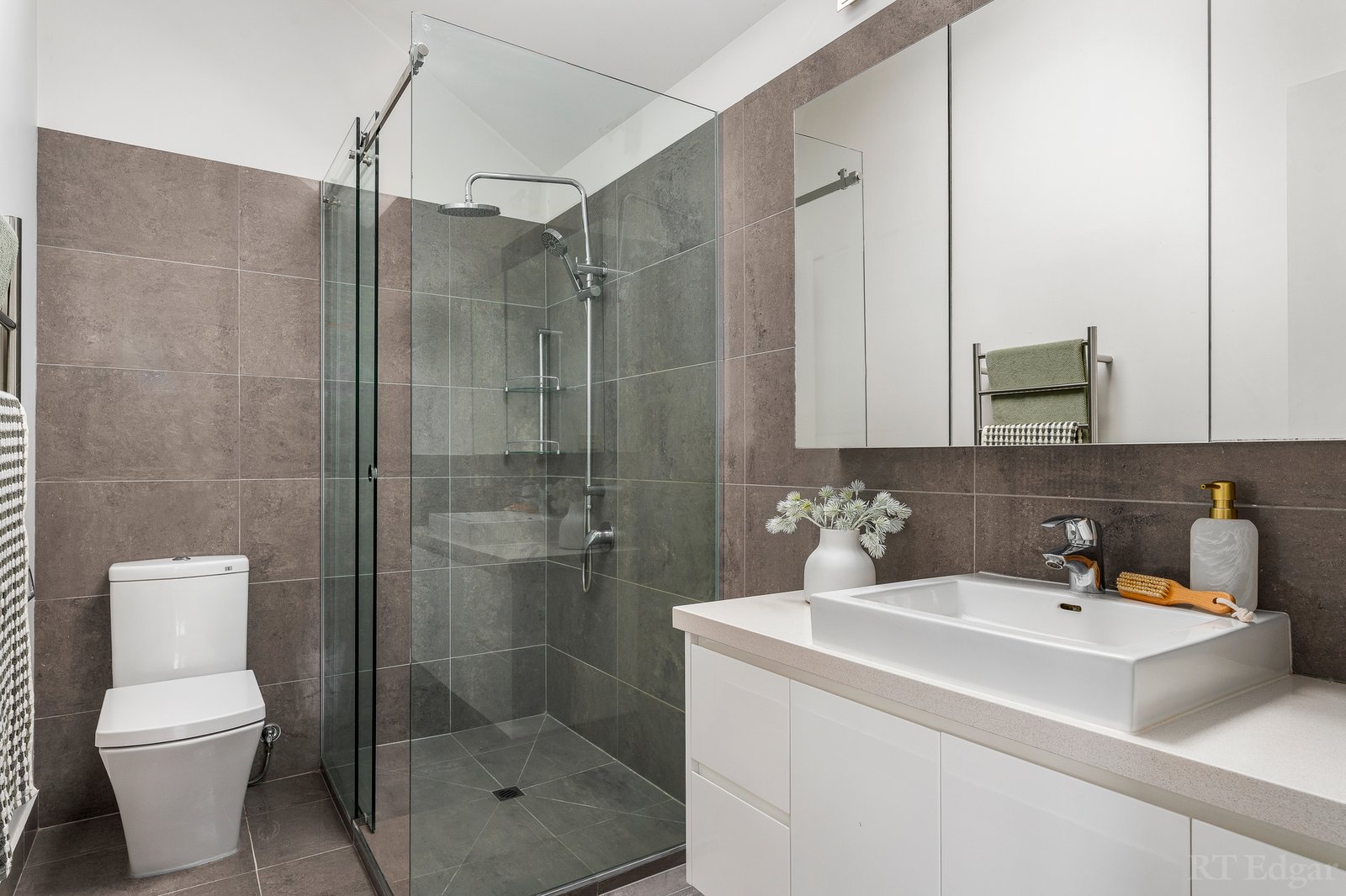 Real Estate and Property in 1 Cassell Street, South Yarra, VIC