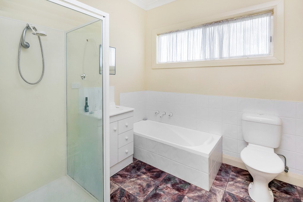 1 Cassels Lane CRESWICK 12