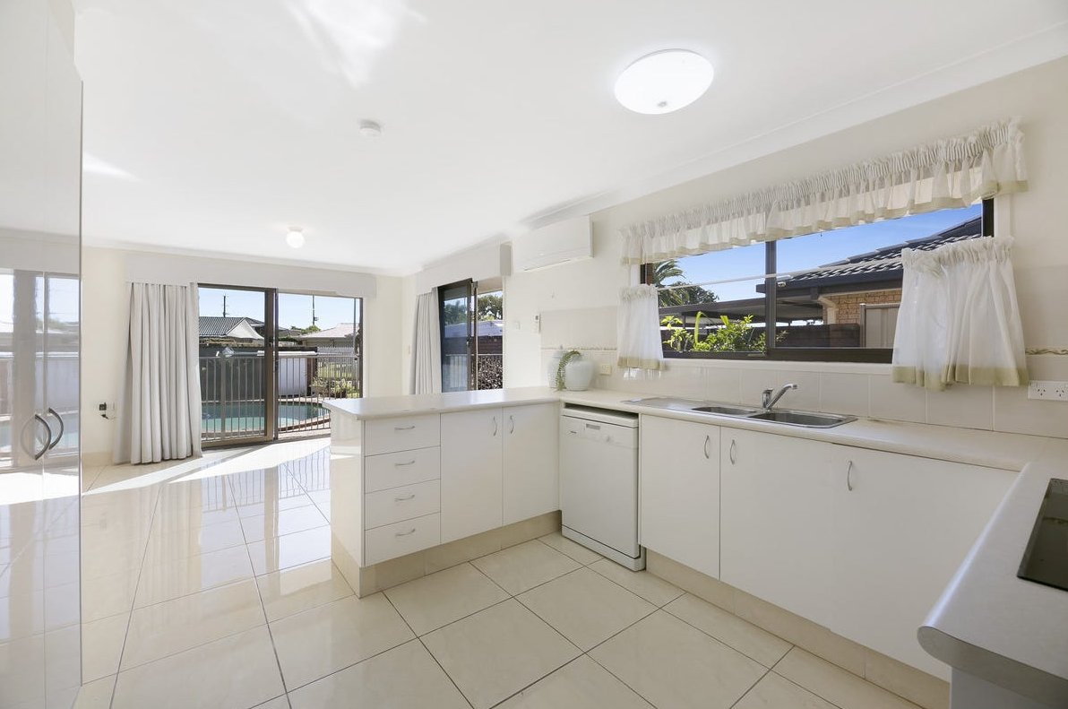 1 Celtis Court PALM BEACH 6